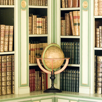 Library with globe @ Fotolia