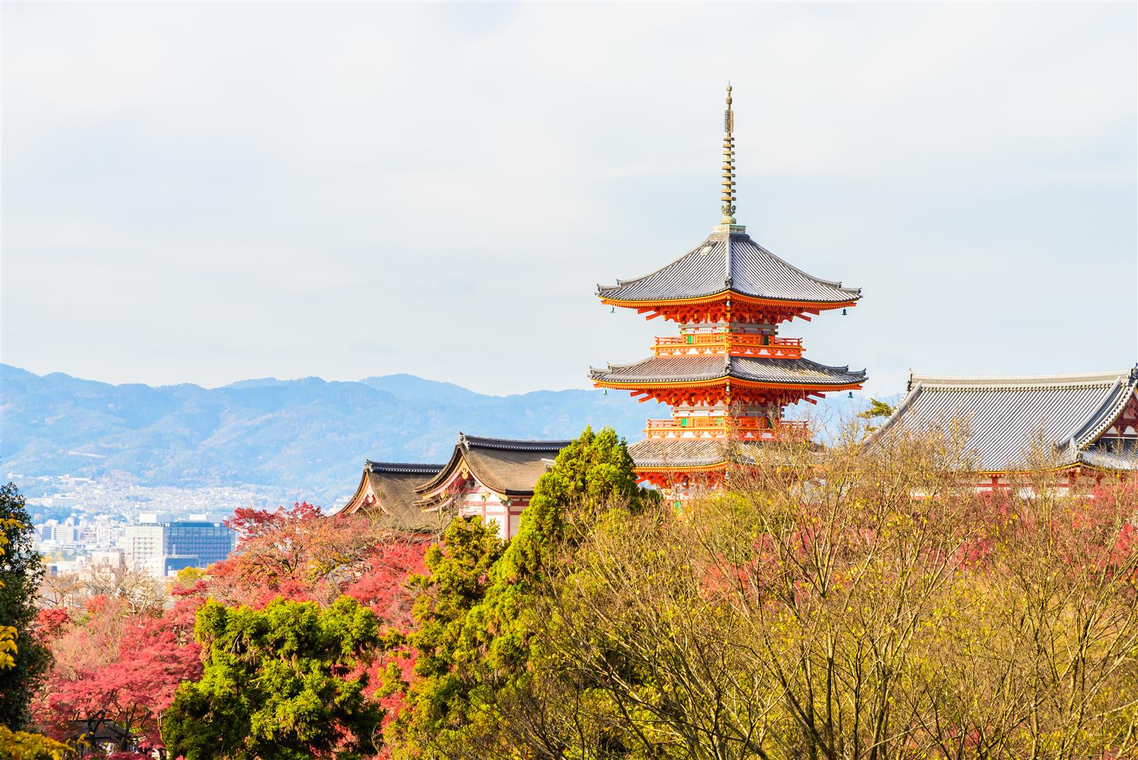 Kiyomizu Dera Temple in Kyoto, Japan - Designed by lifeforstock / Freepik