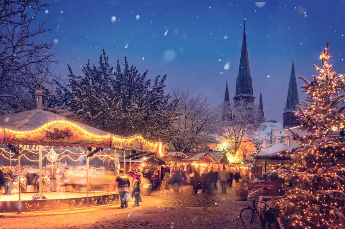 Christmas market - Image by Dar1930 from Pixabay